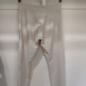 Outdoor Voices 3/4 Warmup Leggings